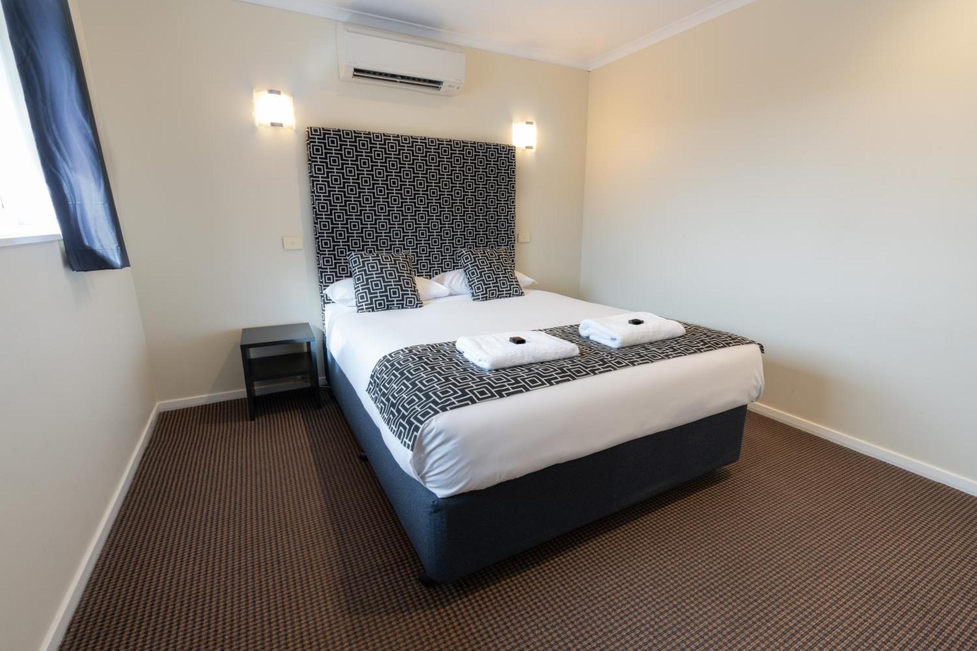 Sovereign Park Motor Inn Ballarat Exterior foto